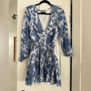 MINKPINK White and Blue Floral Wrap Dress